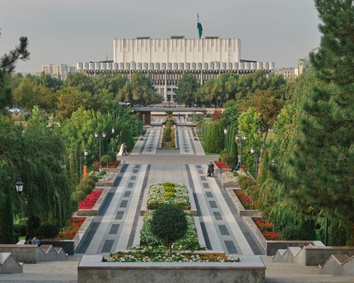A view from the Alisher Navoi monument to the Istiqlol (Xalqlar Do'stligi) Concert Hall. Tashkent, Uzbekistan. | Tashkent in Uzbekistan